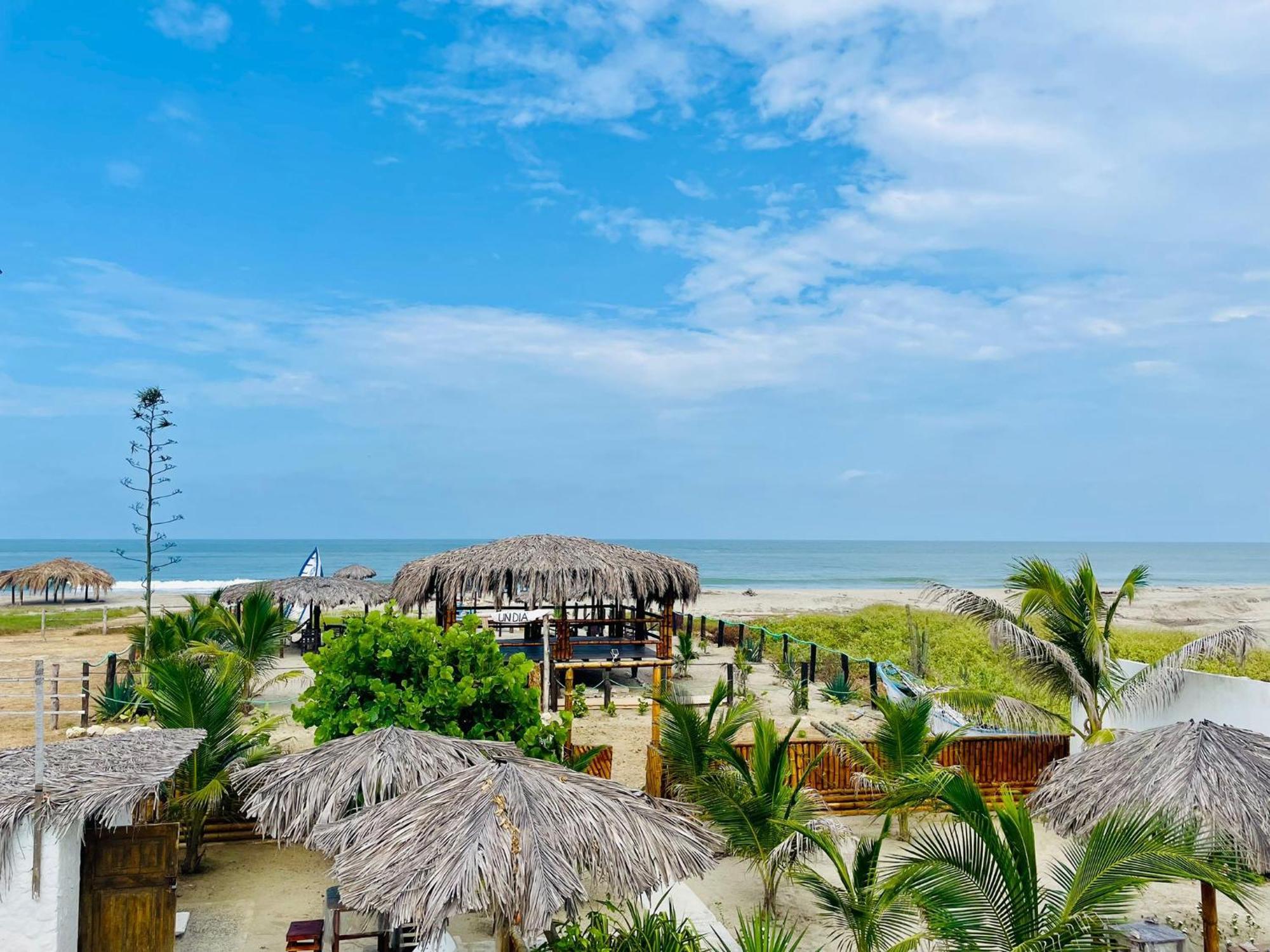 Un Dia Boutique Resort Playas Exterior photo